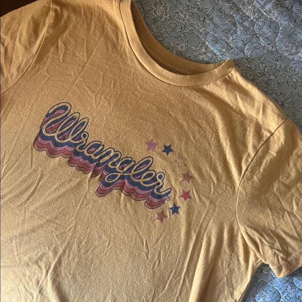 Wrangler Vintage Mustard Tee with Retro Stars